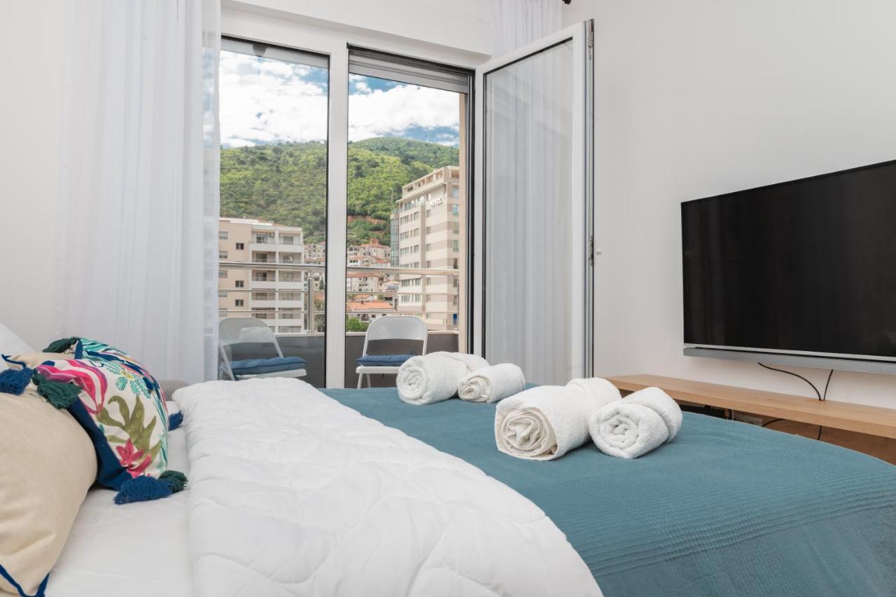 Central One-bedroom * Budva